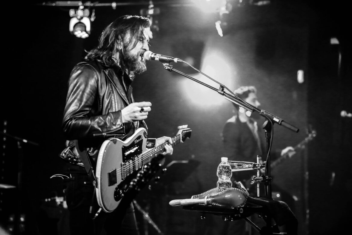 nic cester