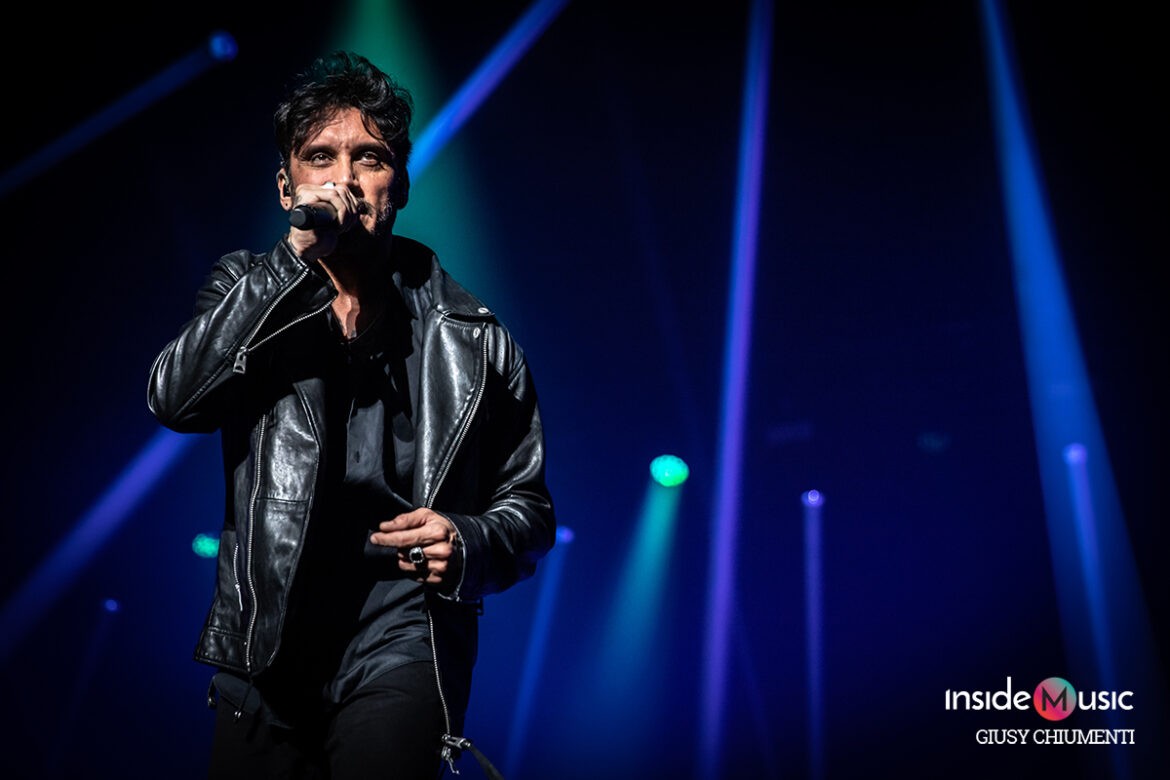 Fabrizio Moro Palazzo dello Sport Roma phgiusychiumenti COPERTINA