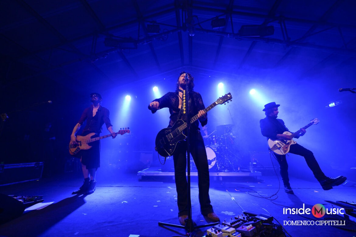 000 COVER Le Vibrazioni Cippitelli Largo Venue Roma