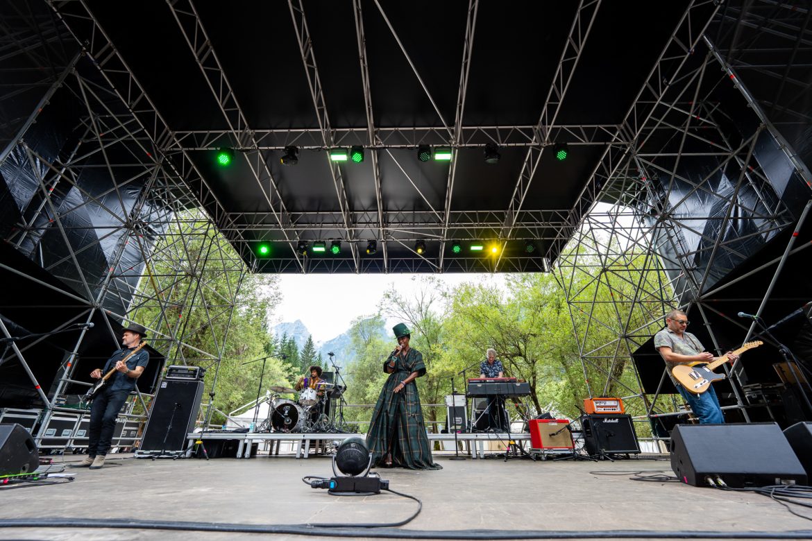 noborders omarbreda morcheeba brd9176