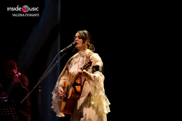 22 Carmen Consoli Valeria Fioranti
